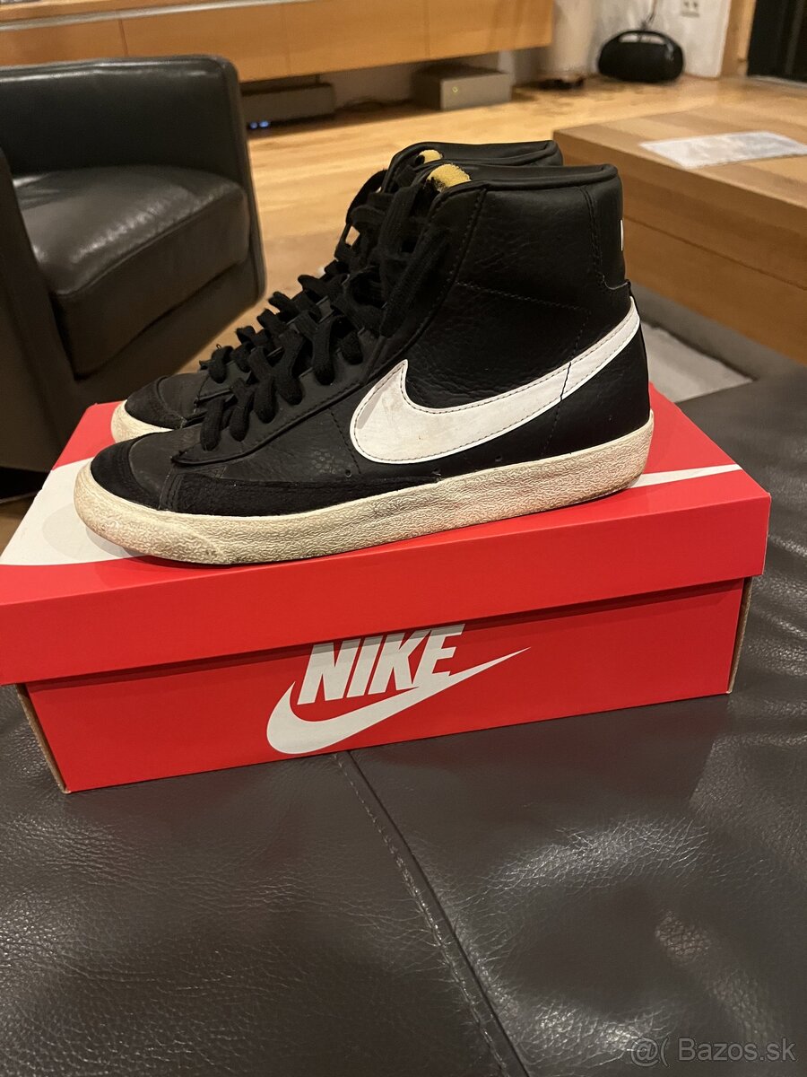 Nike Blazer Black