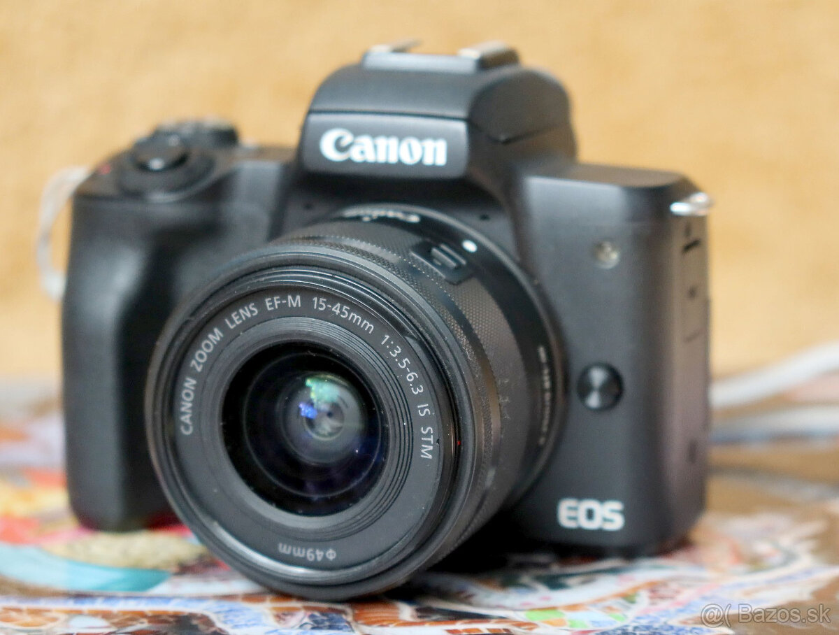 Canon M50 s adaptérom EF-EOSM s dvoma objektívmi