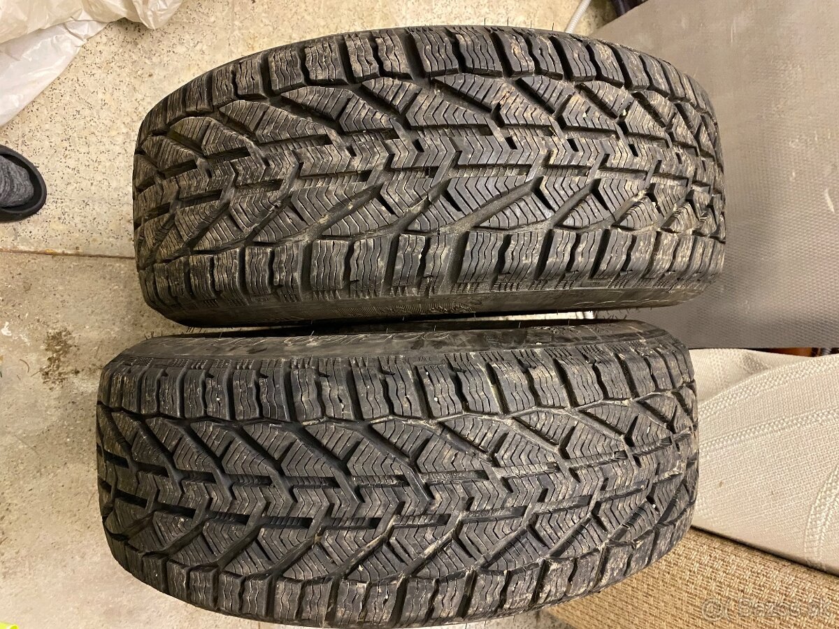 Zimne pneu 225/60R17 , 2 ks