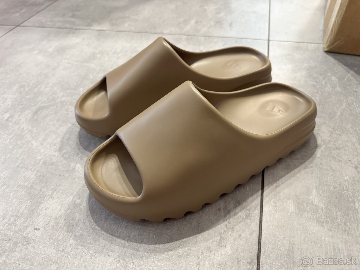 yeezy slide pantofle adidas