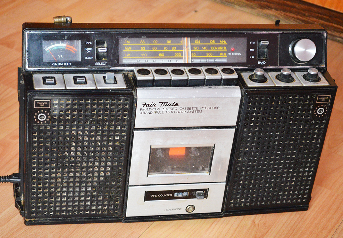 Retro radiomagnetofon Fair Mate