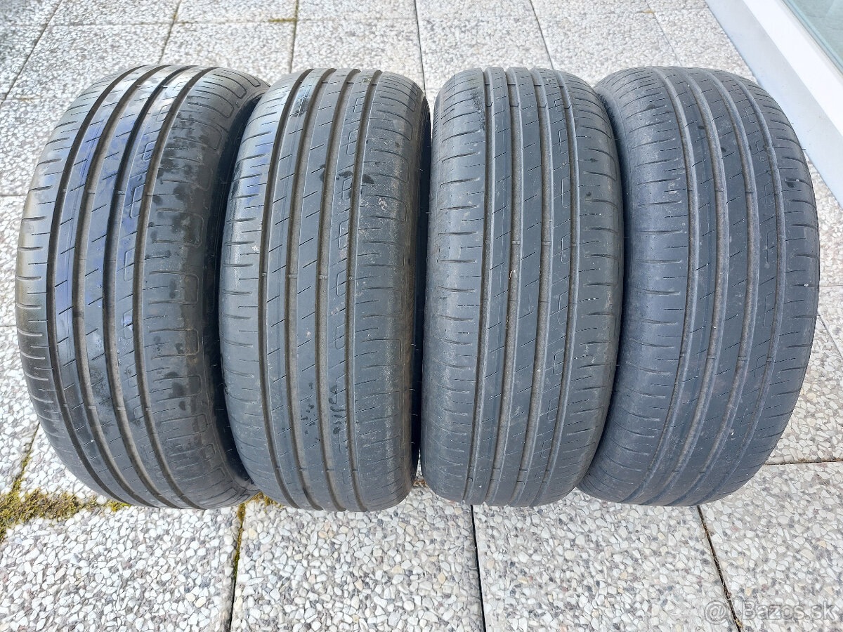 GOODYEAR EfficientGrip Performance 205/55 R17 91V