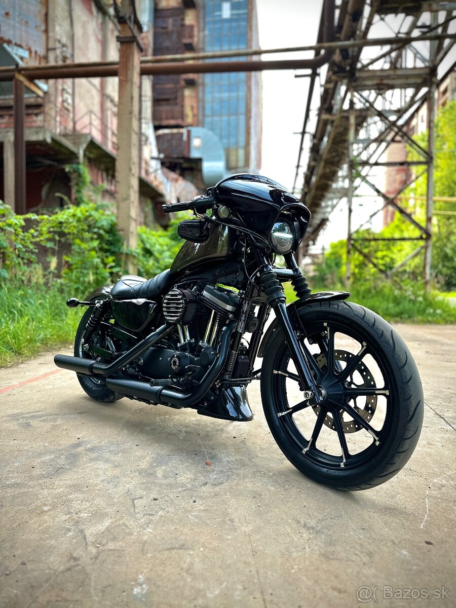 Harley Davidson sportster 883