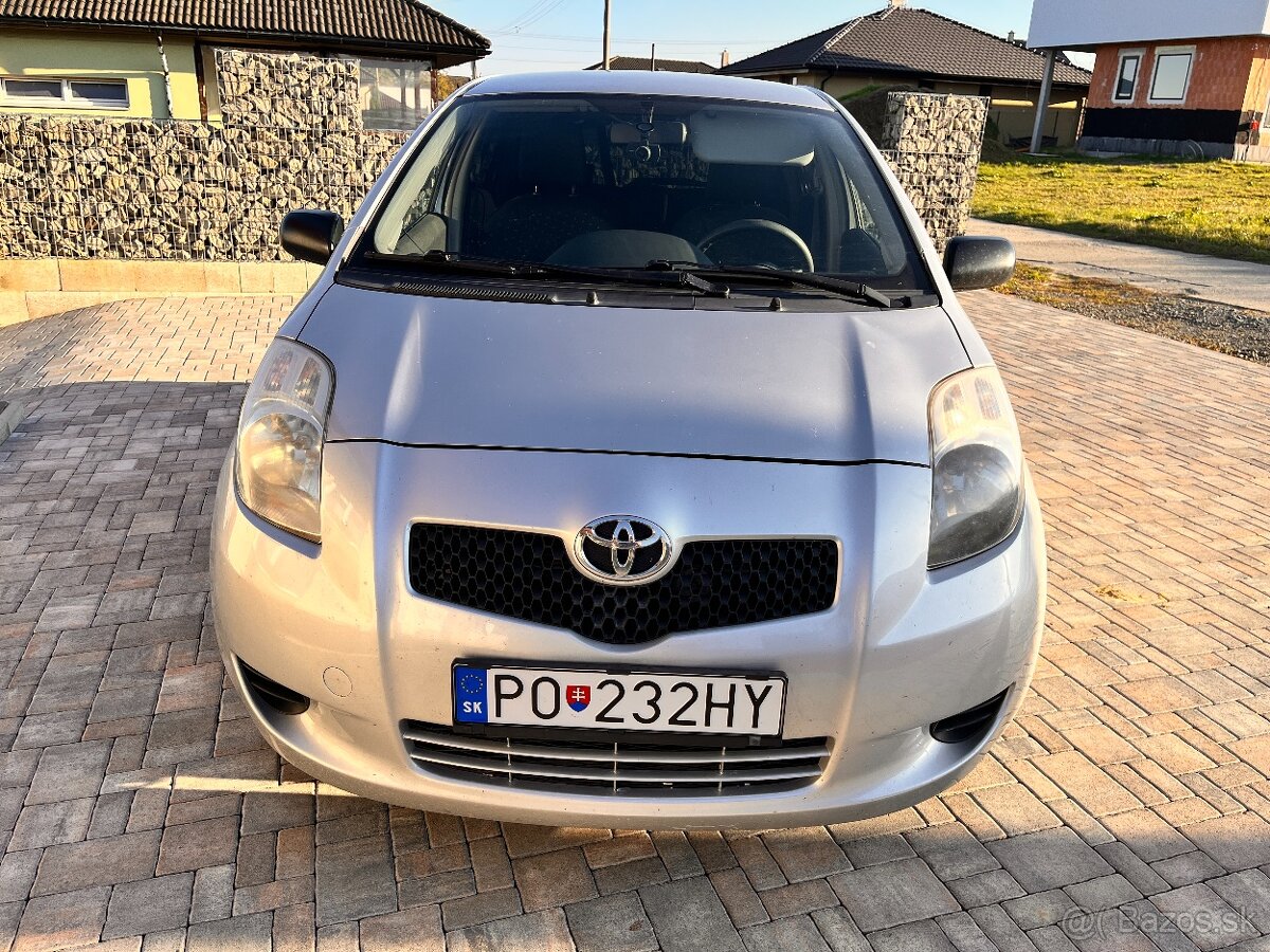 Predám Toyotu Yaris 1.0 B 5D