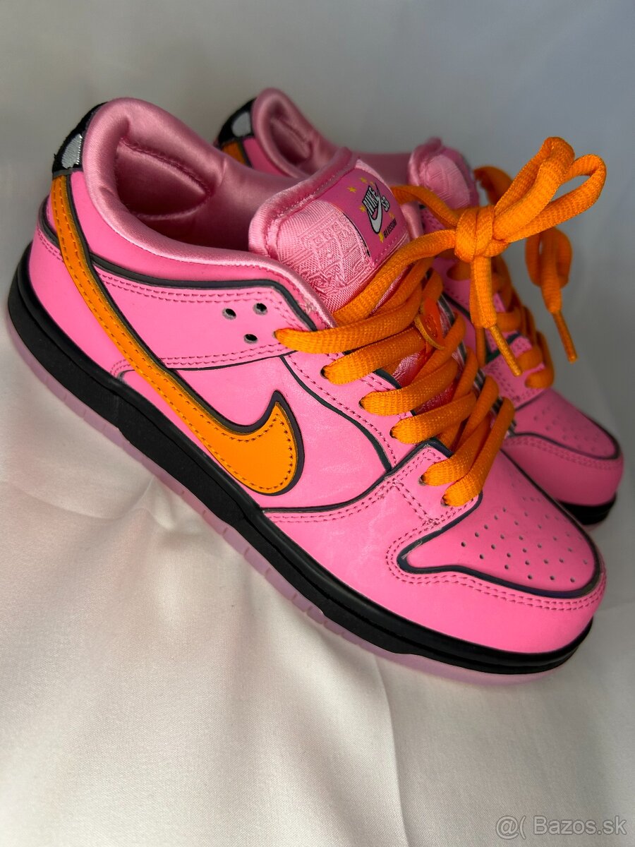 Nike SB Dunk Low The Powerpuff Girls Blossom