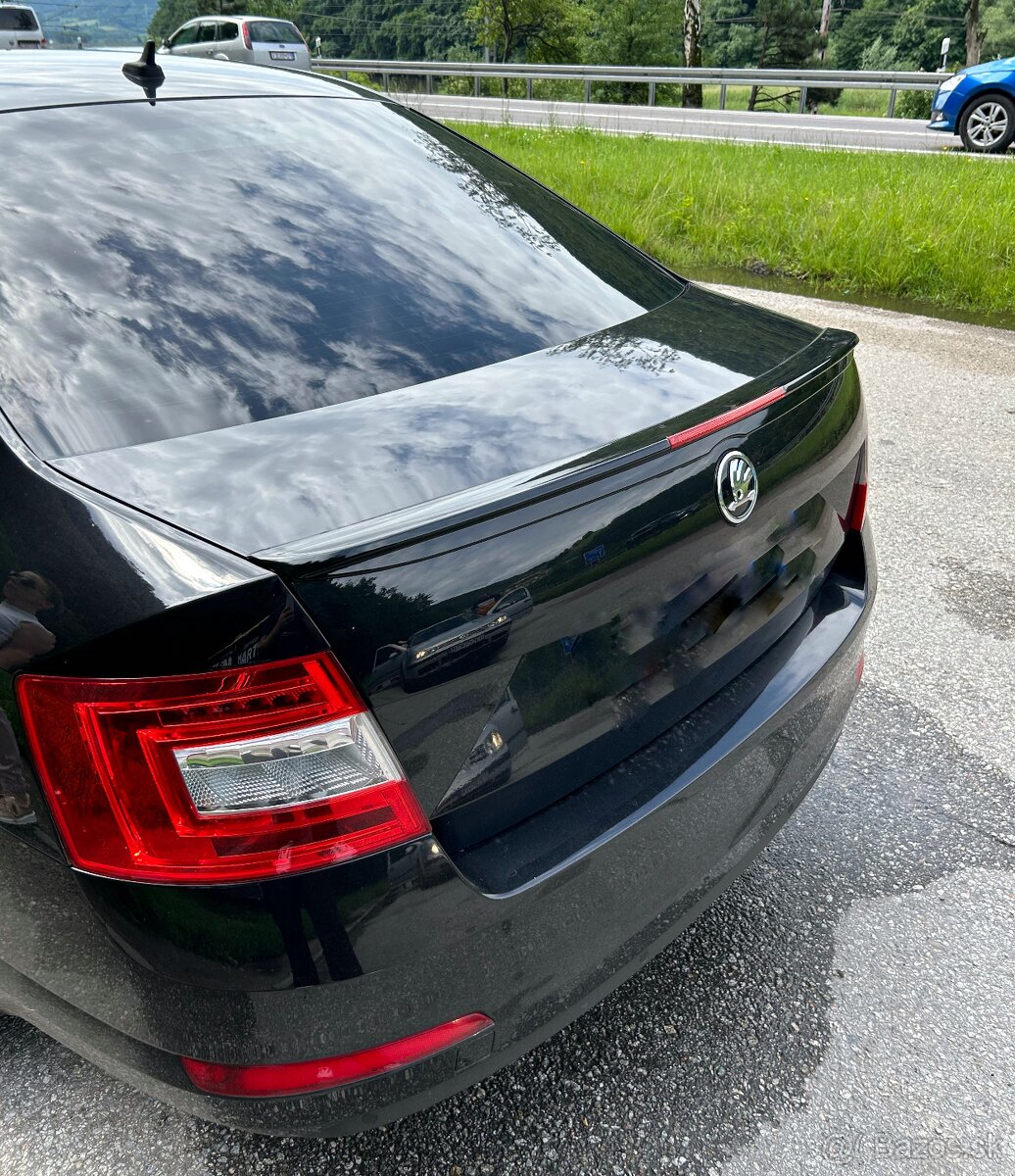 SKODA OCTAVIA 3 spoiler kridlo lipko na kufor