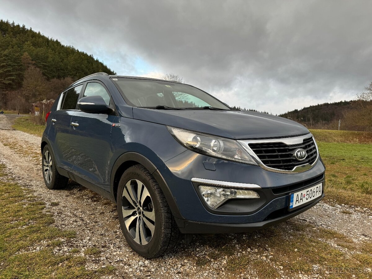 Predam kia sportage 2.0crdi 4x4 automat