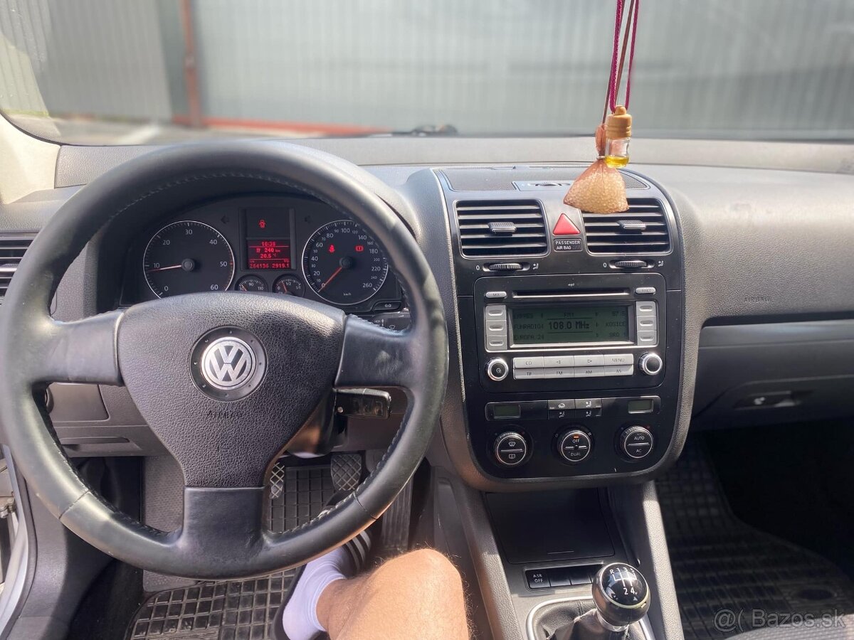 Predám Golf 5 combi 1.9TDI 77kw