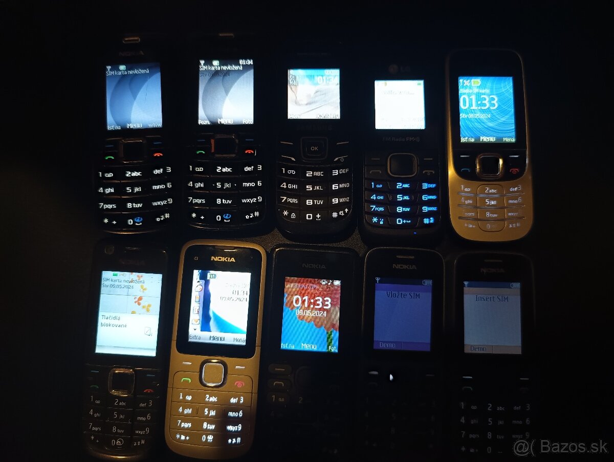 10x mobil (8xNokia+1xSamsung+1xLG) s funkčnými bat+adaptér