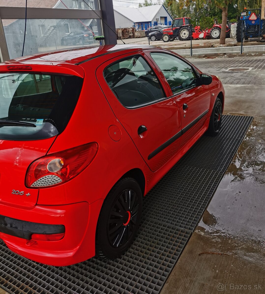 Peugeot 206 plus 77 000km