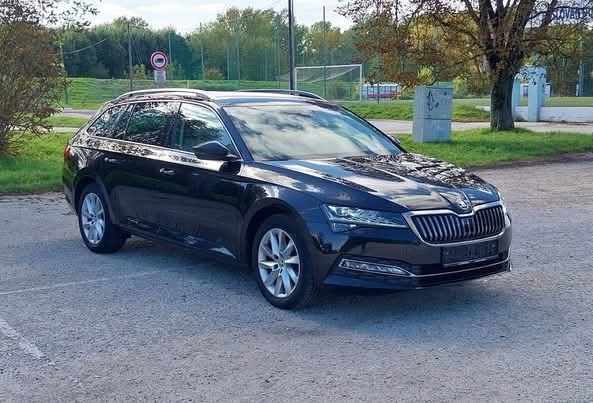 Škoda Superb Combi Prémium Edícia 2.0Tdi Dsg 140kW 2020