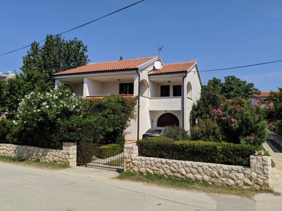 CHORVÁTSKO - Rodinný dom 80 m od mora - PRIVLAKA, Zadar