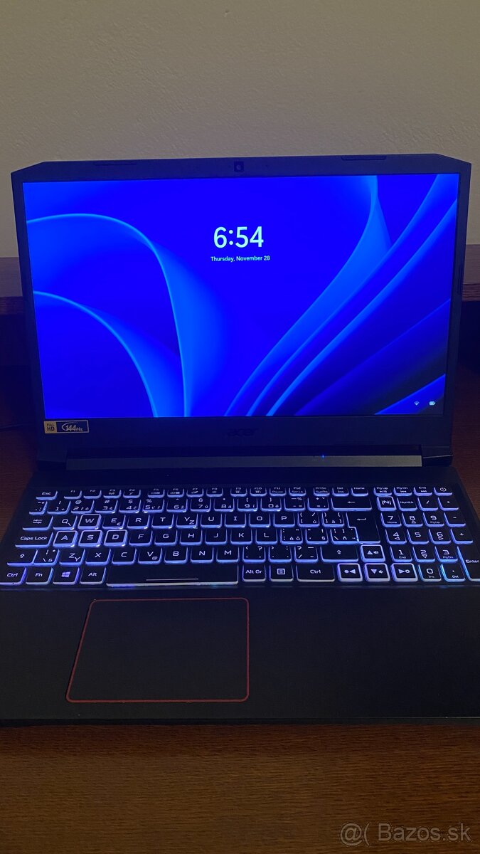 Acer NITRO 5 (i7,2060 6gb,16gb ram)