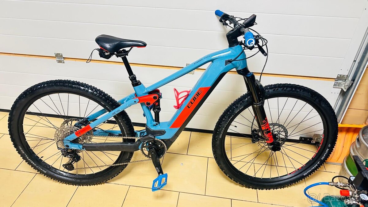 Elektro bicykel Cube Stereo Hybrid Fox 120 Race 625 blue-red