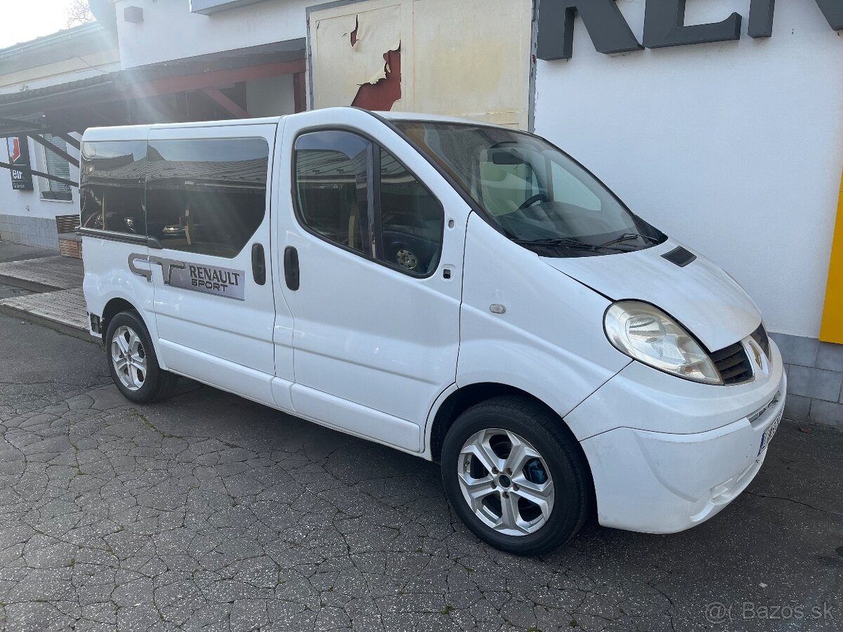 RENAULT  TRAFIC ... 2.0 DIESEL...