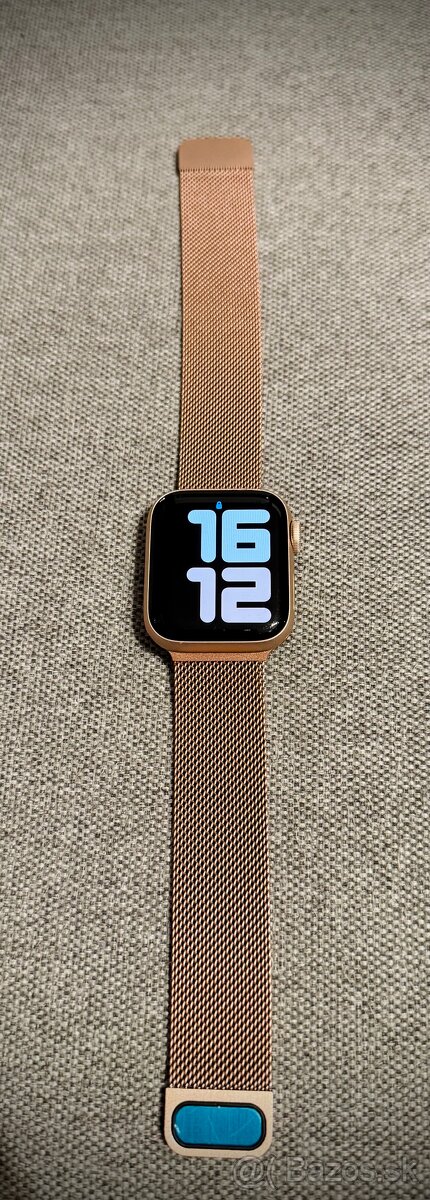 Apple Watch SE 40mm rose gold