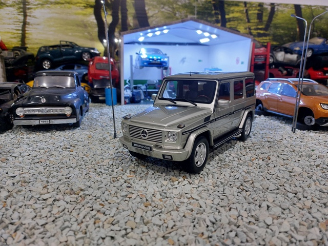 model auta Mercedes Benz G class 55 AMG Otto mobile 1:18