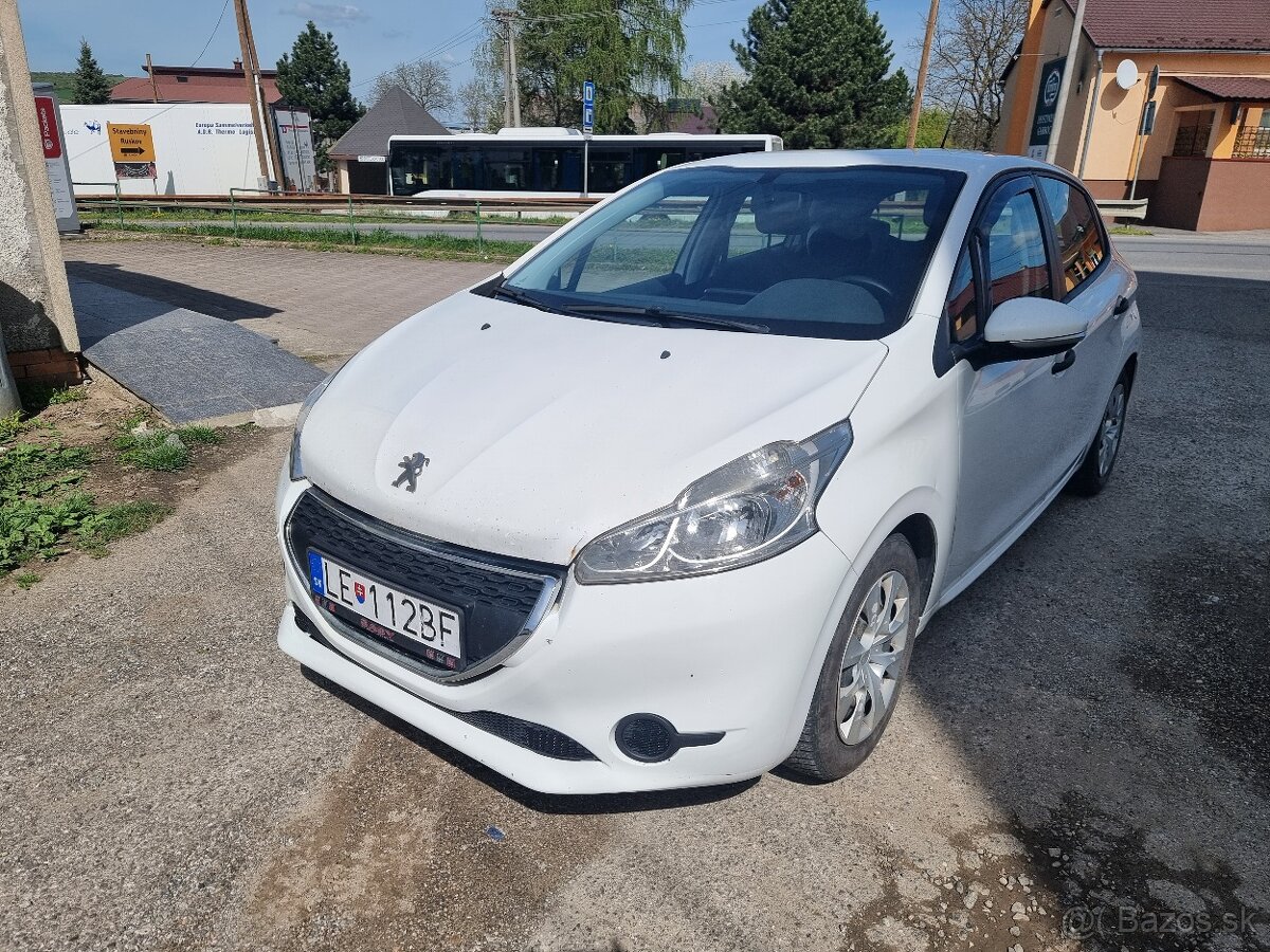 SURNE PREDAM PEUGEOT 208 1.4hdi,50kw,rok 2015