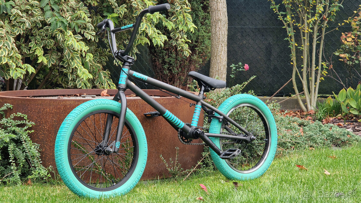 Bicykel BMX