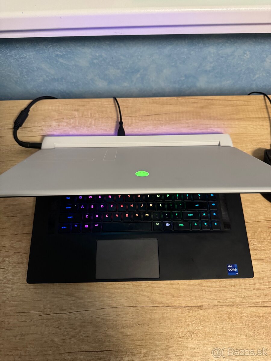 Alienware 17 X17 R1 