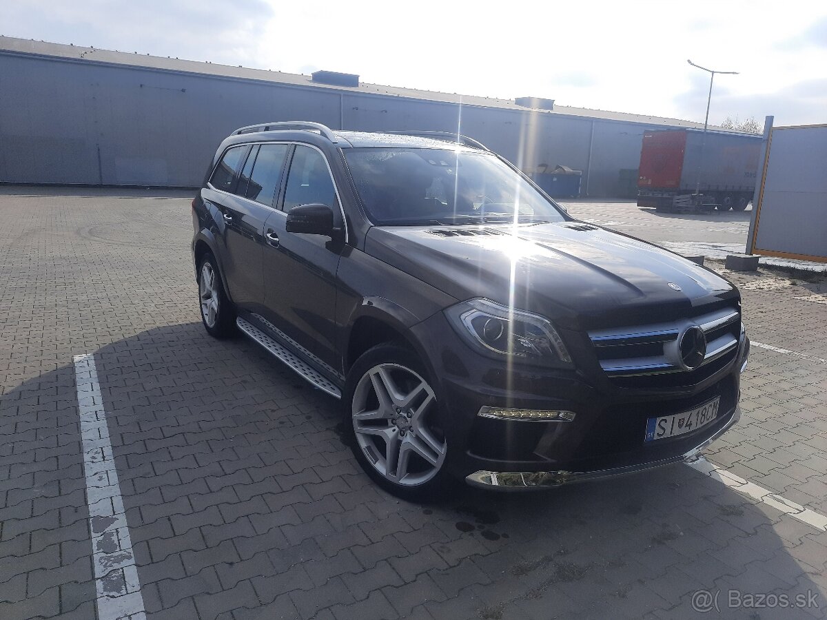 Mercedes-Benz 350 BlueTech 4 Matic