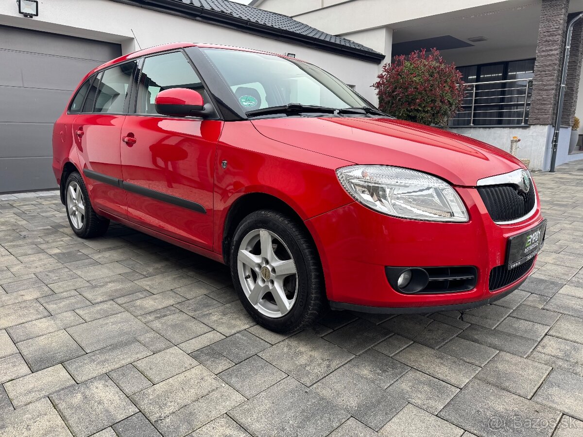 ŠKODA FABIA 2 AMBIENTE 1.6 16V COMBI