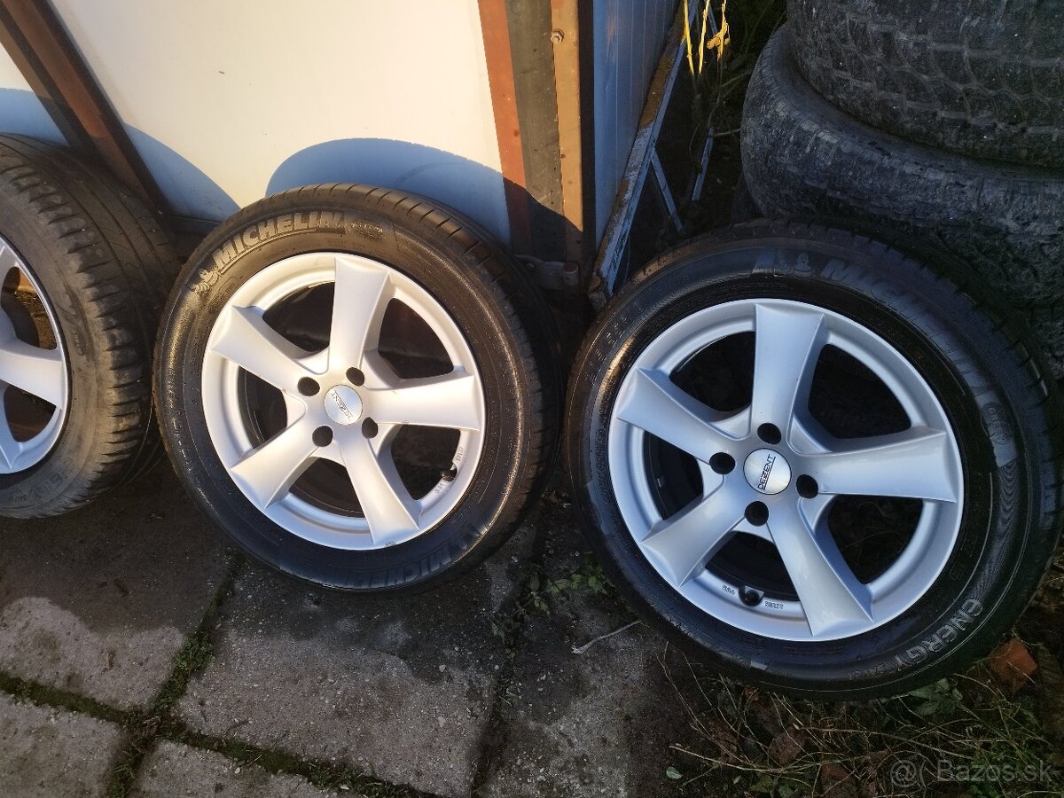 Elektróny DEZENT s pneumatikami 205/55R16