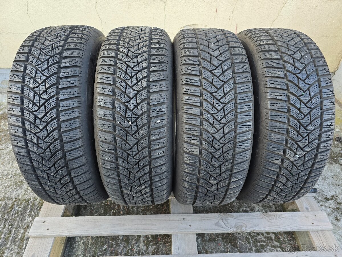 ZIMNÉ PNEUMATIKY DUNLOP 215/60 R16 99H XL