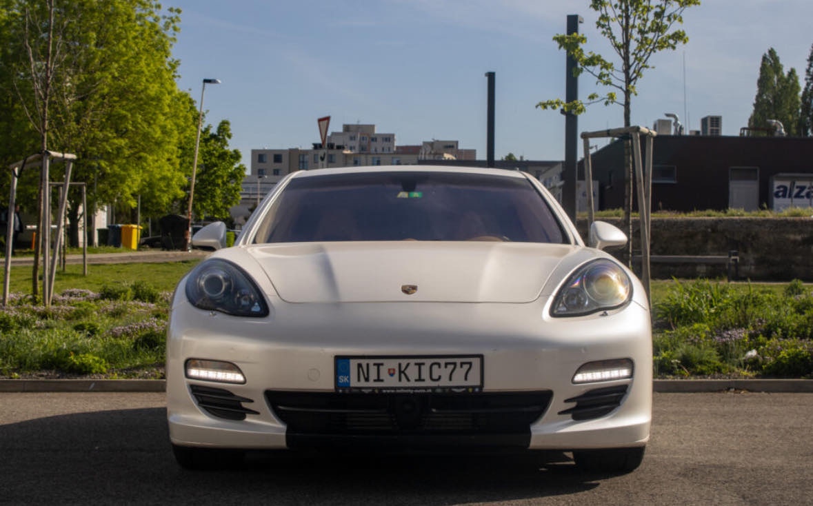 Porsche Panamera 4S, 4.8 benzín, rok 2012