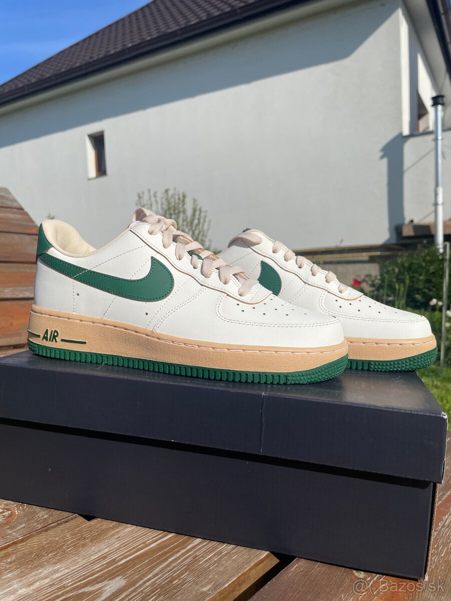 Nike Air Force 1 Vintage Green