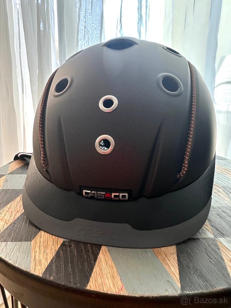 Jazdecka prilba NOVA Casco Mistrall 90€