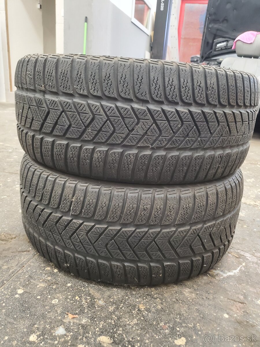 Pirelli sottozero3 245/45-R17