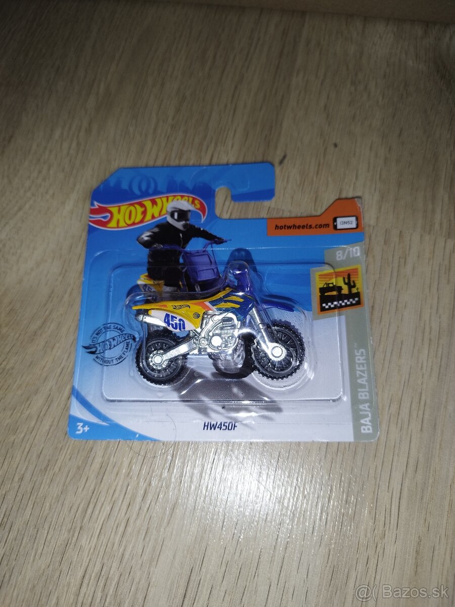 Hot wheels motorky