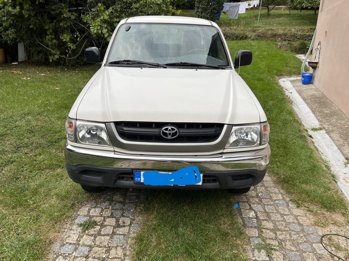 Toyotu Hilux 2004