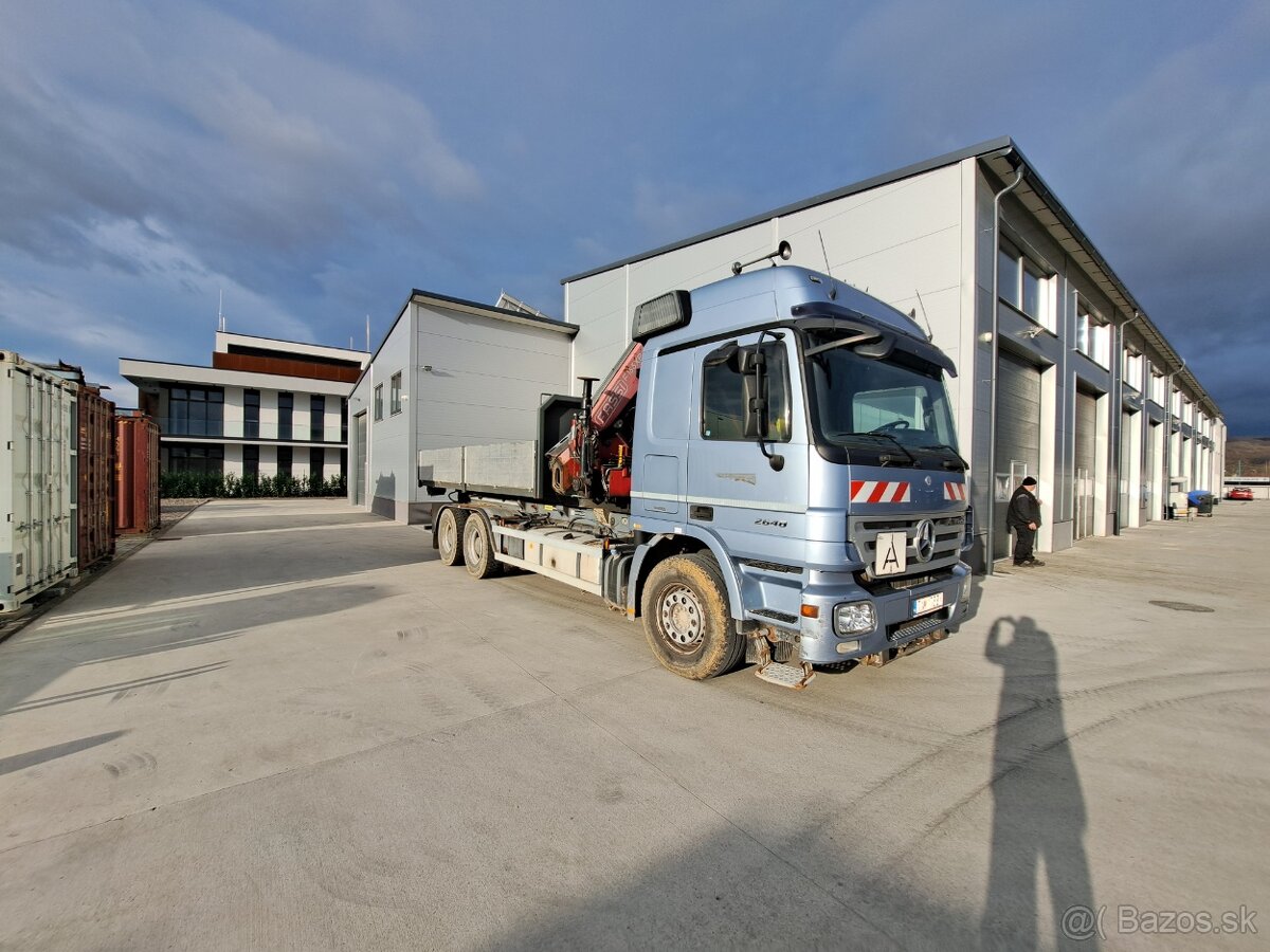 Predám hákový nosič kontajnerov Mercedes-Benz Actros