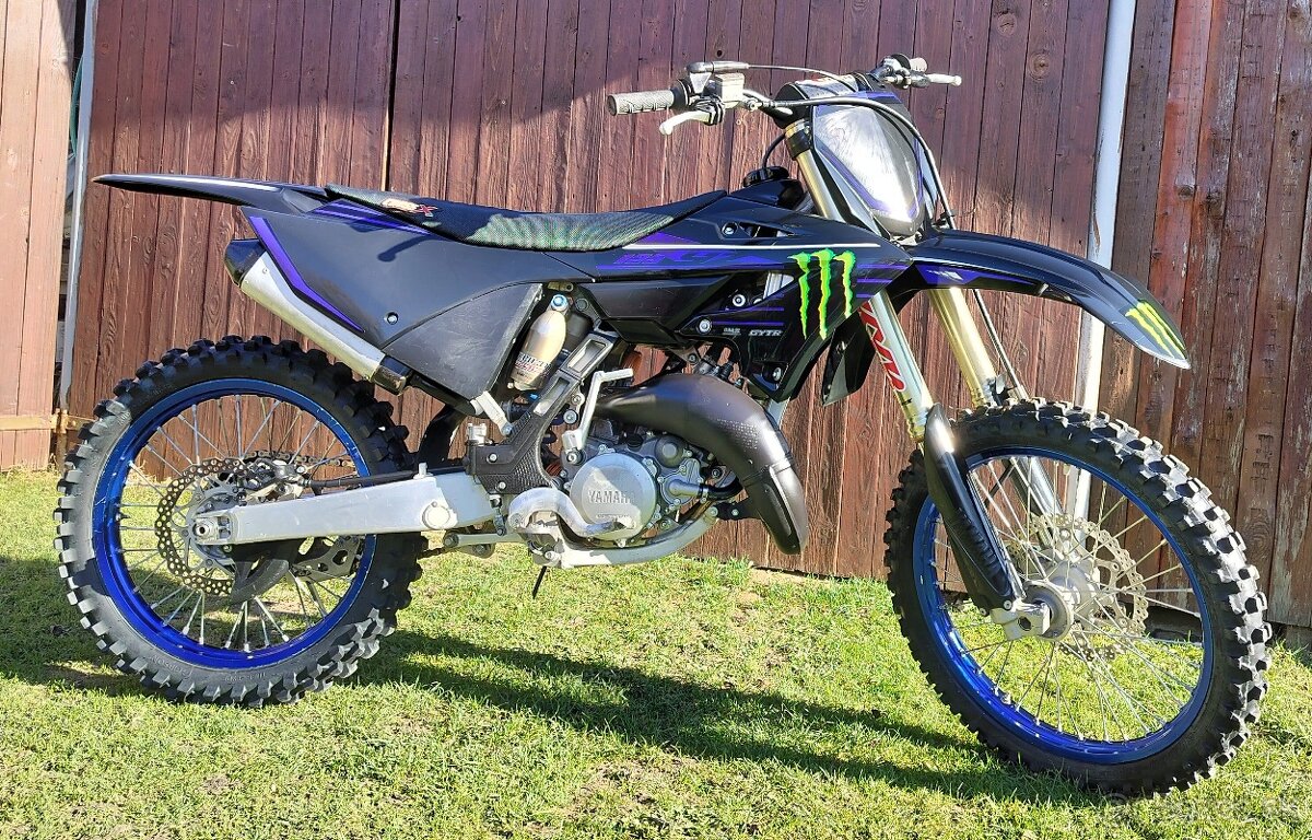 Yamaha YZ125 2022 - Monster