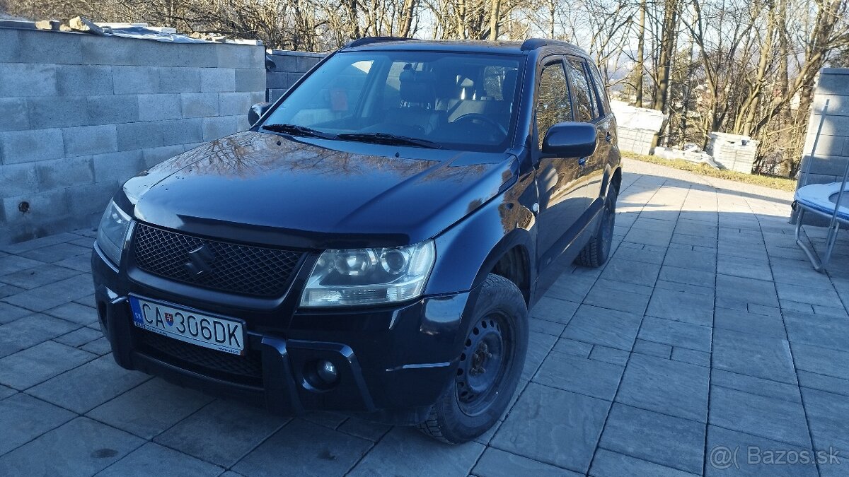 Suzuki Grand Vitara, 2.0 benzin, automat