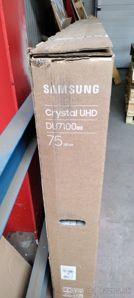 Samsung Crystal UHD DU 7100 75/189