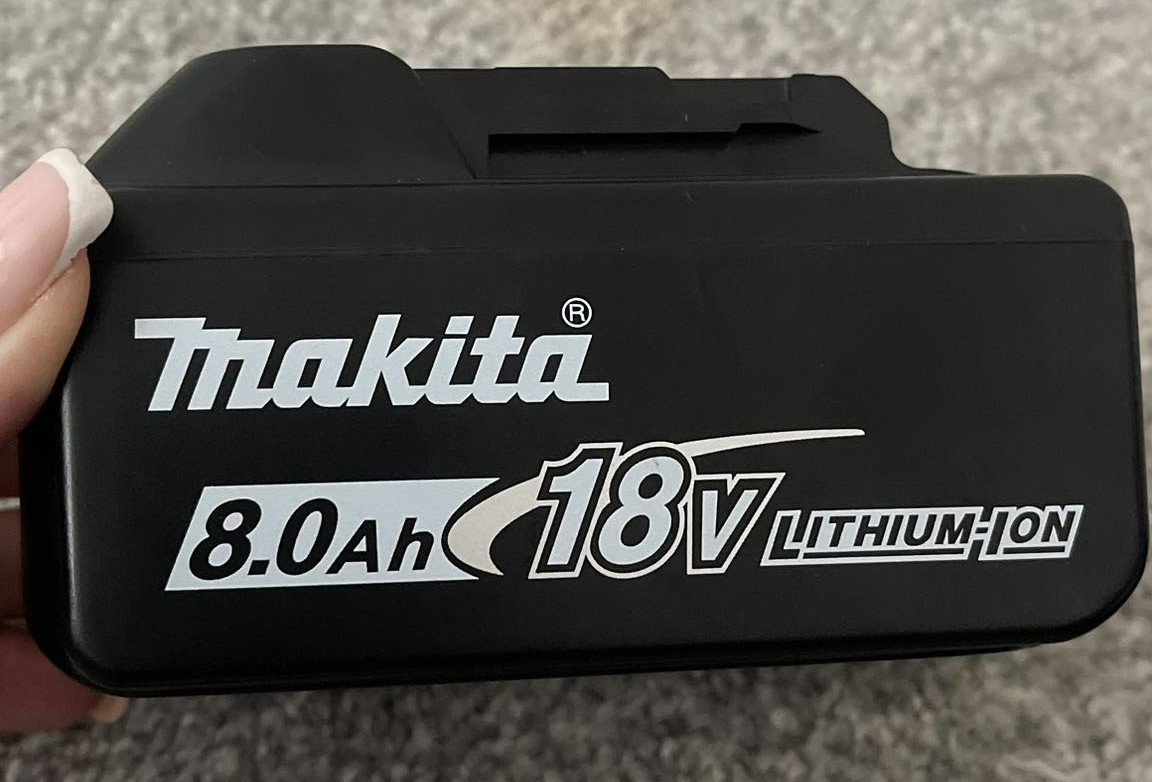 Makita akumulátor 18V 8,0Ah / BL1880B