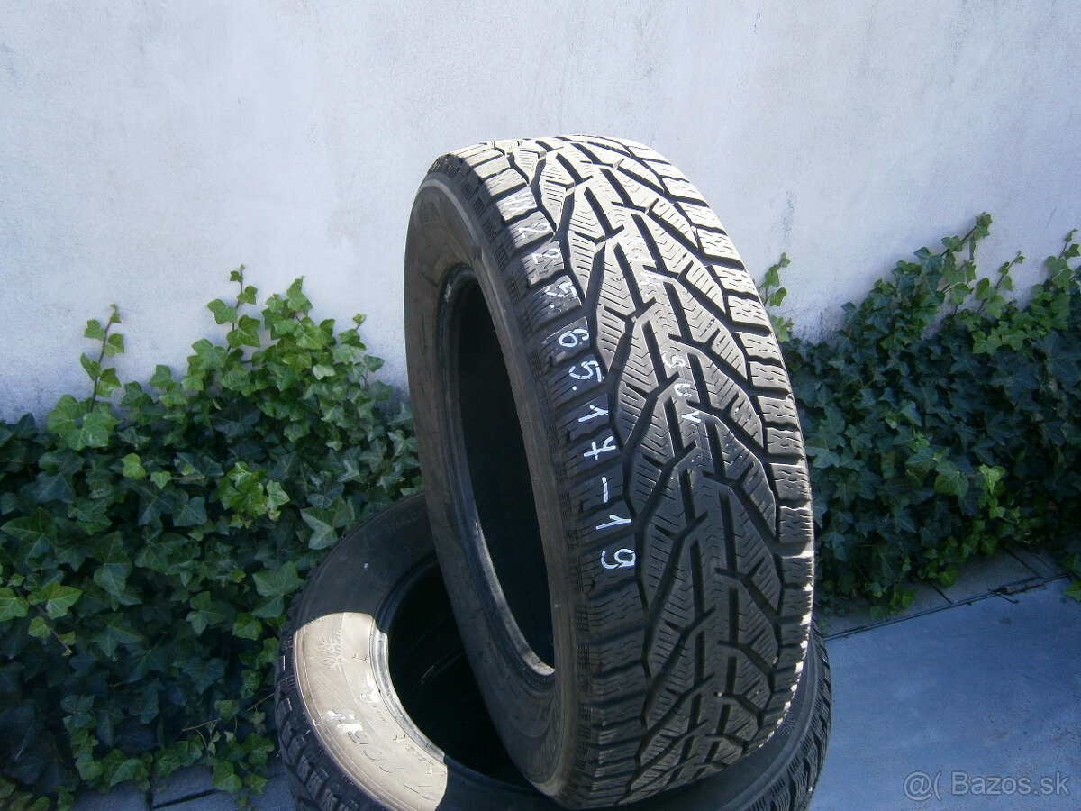 Predám 4x zimné pneu RIKEN SUV 225/65 R17 106HXL