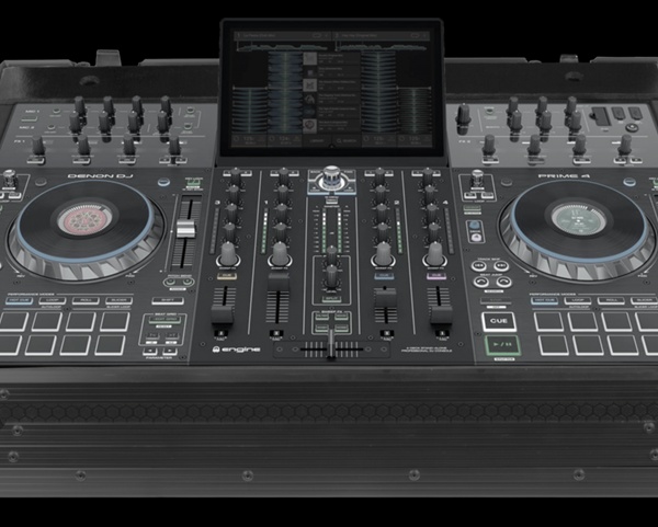 Denon DJ Prime 4 / UDG case / Decksaver