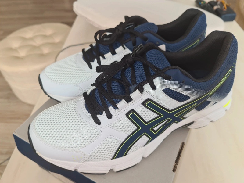 asics tenisky velkost 42