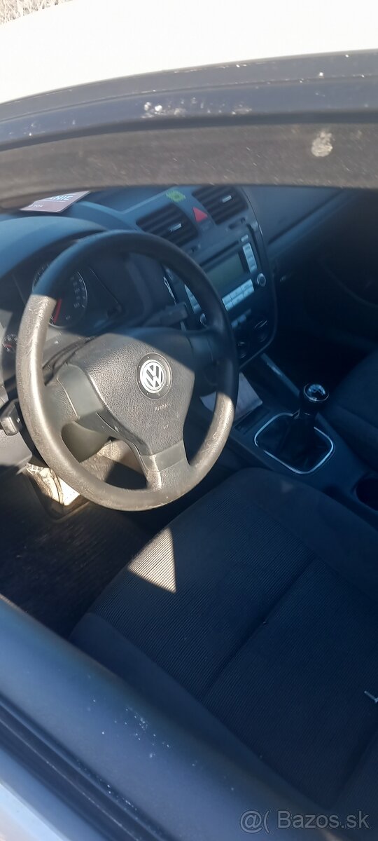 Predam v celku volkswagen 5 1.9. Tdi