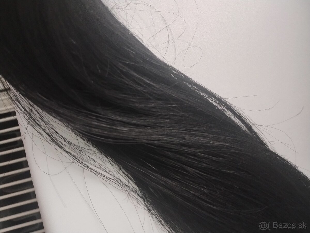 Čierne vlasy na predĺženie I typ