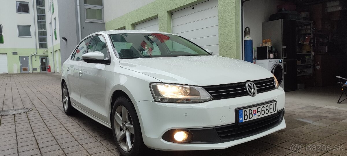 Cena na dnes 4900 Jetta 1.2tsi 77kw rv 2014 znížená cena