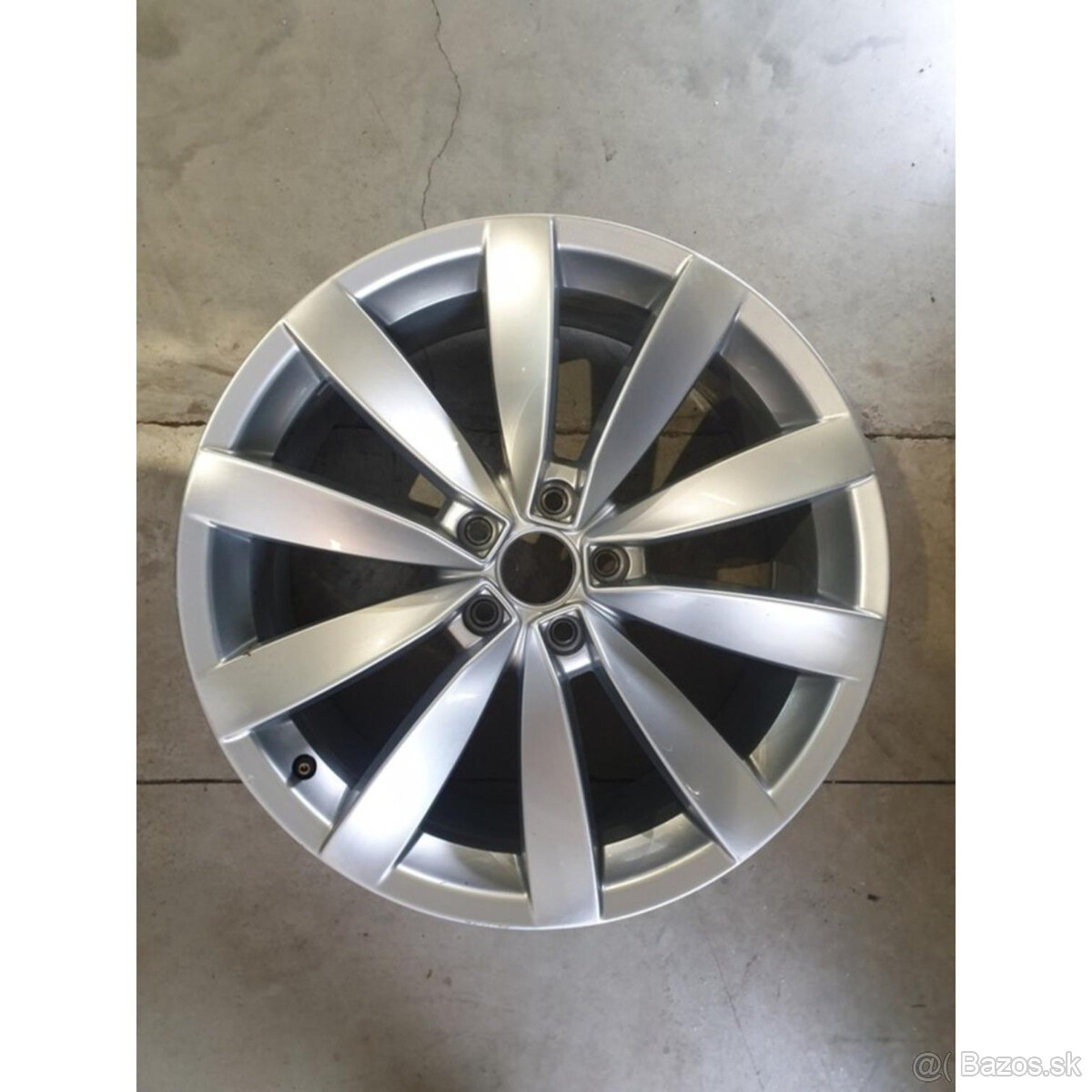 1kus Volkswagen Passat disk 5x112 R19 ET41