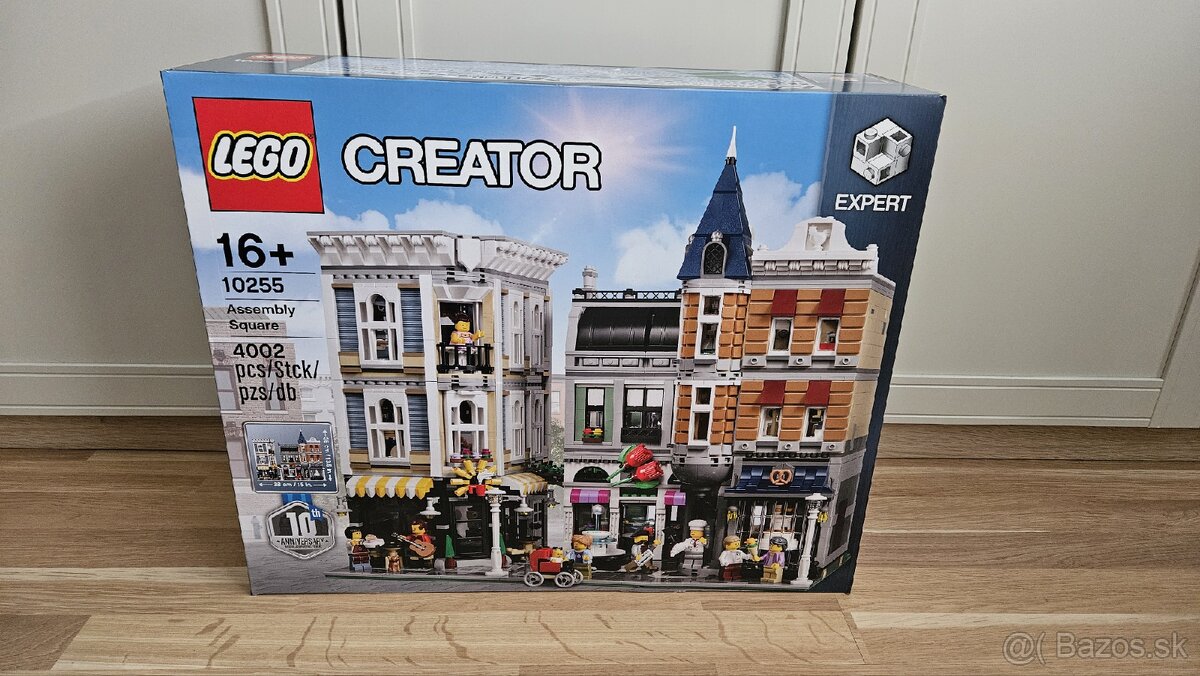 LEGO Creator Expert 10255 Zhromaždenie na námestí