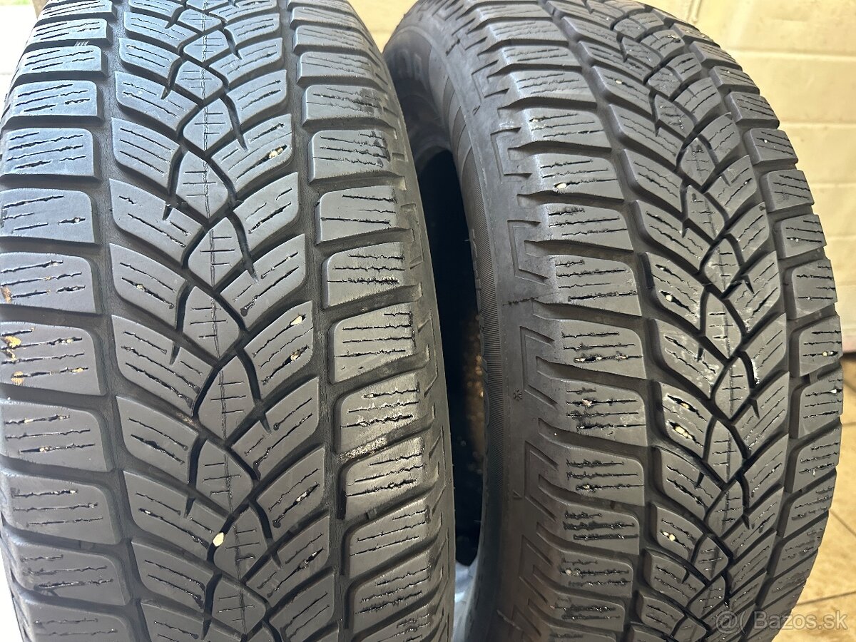 215/65R16