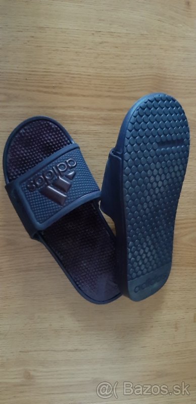 Šlapky adidas 39,5 a sandálky