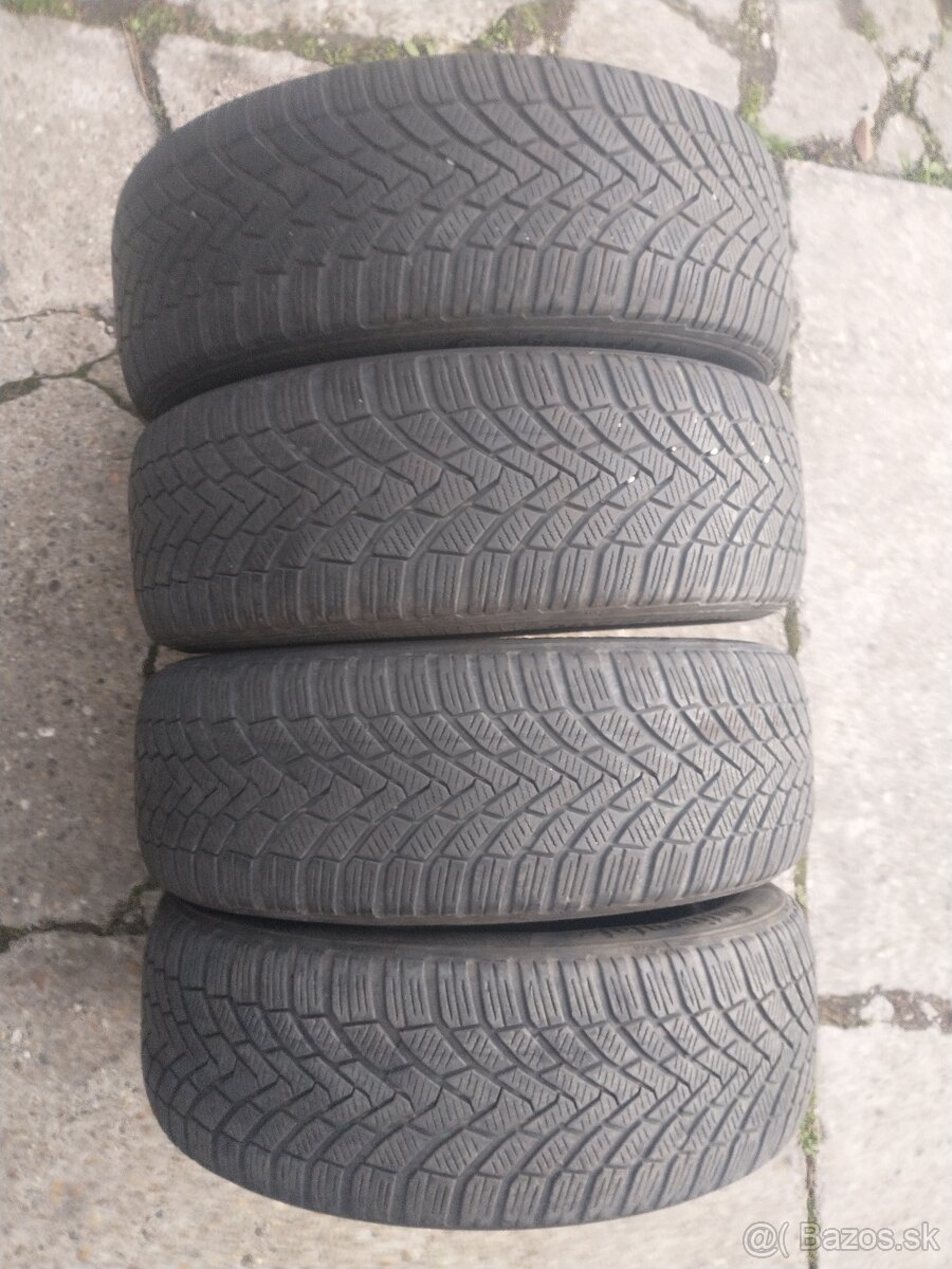 Predam 4ks zimne continental 205/55 r16